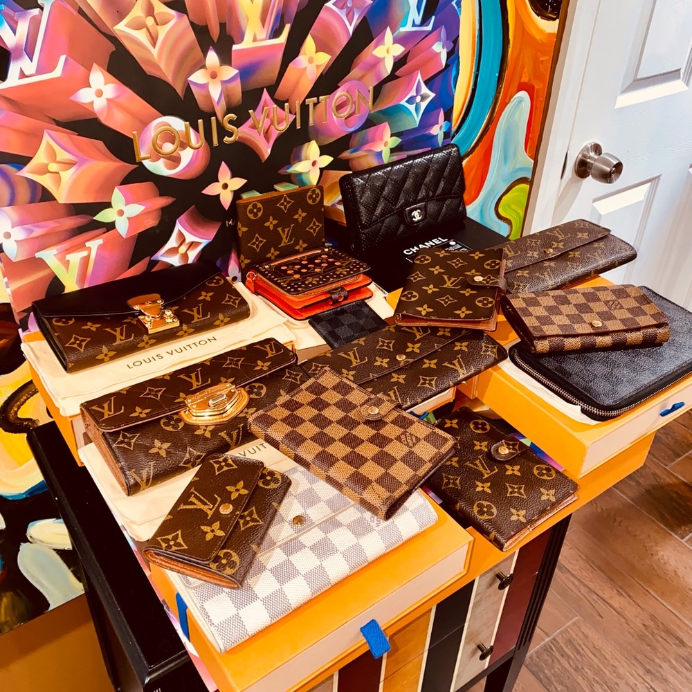 😍Authentic Louis Vuitton Wallets & Chanel Wallet - Picture 4 of 7